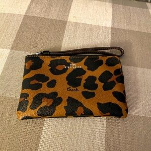 Coach small leopard corner zip wristlet